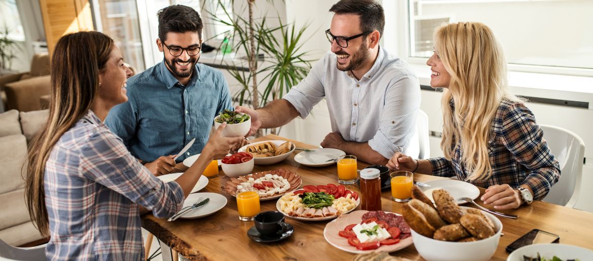 Singles frühstücken zusammen